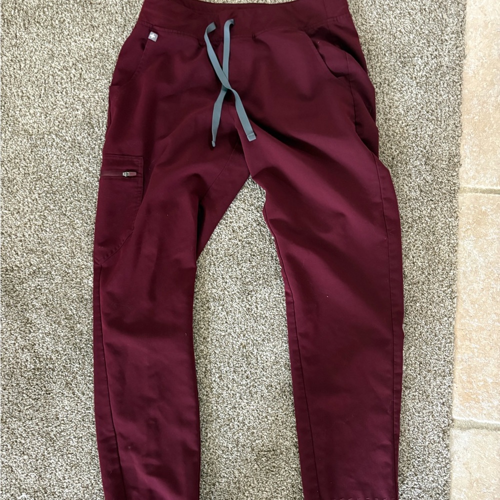 Figs Women's Burgundy Scrub Bottoms